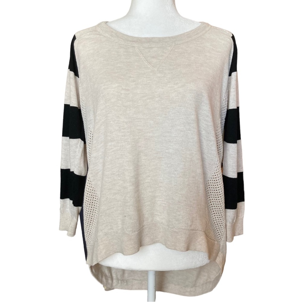 Poof Women's cream black striped quarter length sleeve top blouse, Sz M